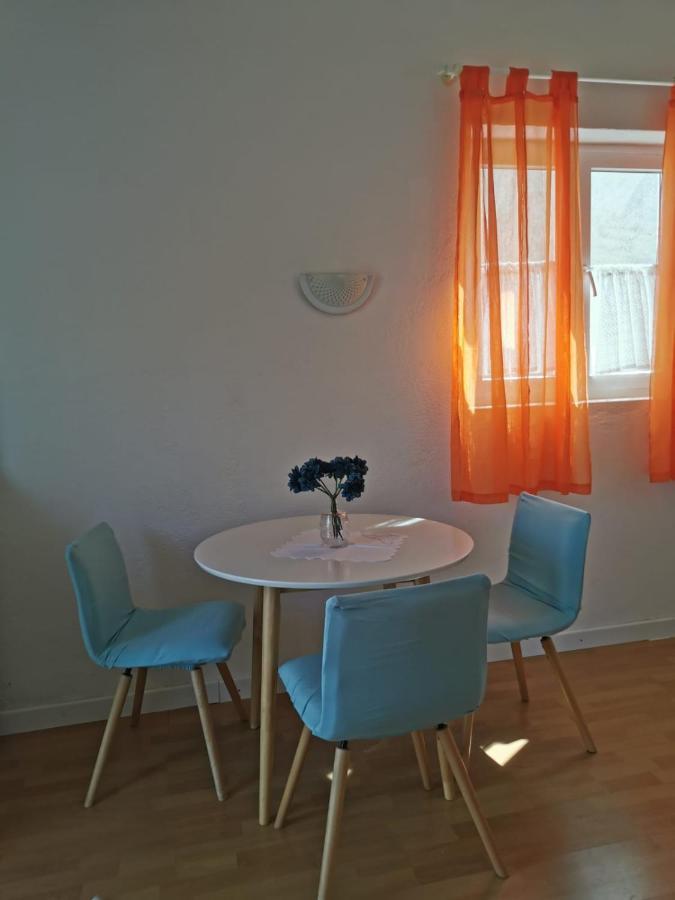 Roses Apartment Brac Sutivan Bagian luar foto